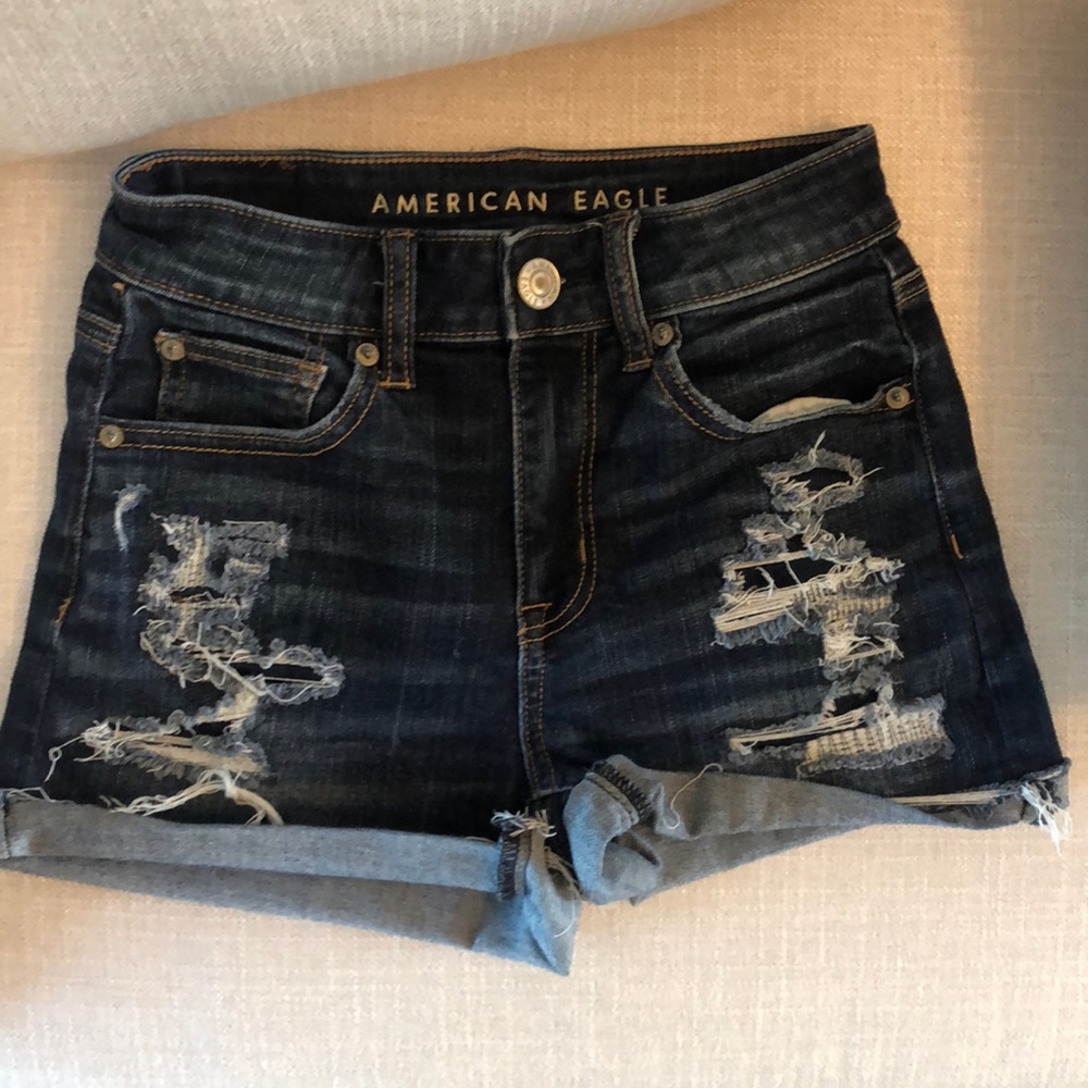 American eagle Hi-rise shortie denim shorts with rips on the pockets